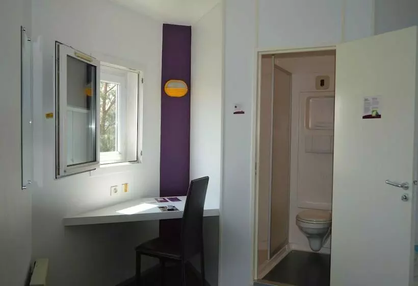 Hotelli Kyriad Direct Macon Sud