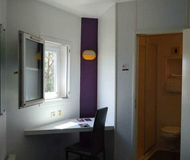 Hotel Kyriad Direct Macon Sud