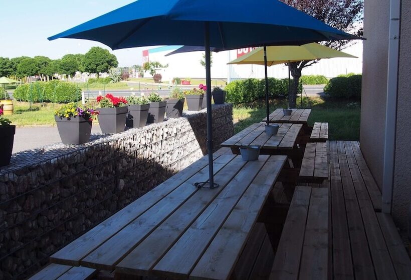 Hotel Kyriad Direct Macon Sud