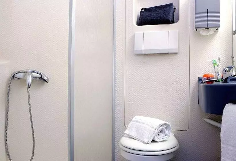 Hotelli Kyriad Direct Macon Sud