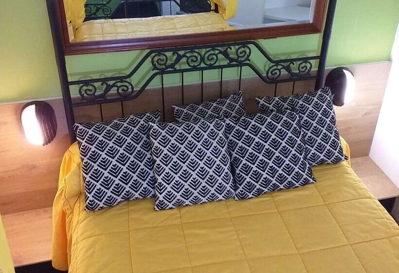 Hotel Kyriad Direct Macon Sud