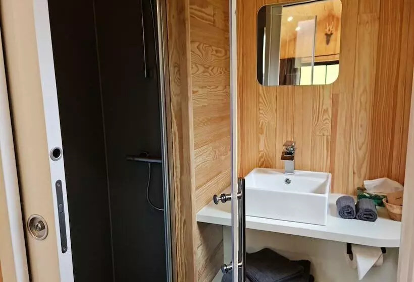 Maaseutuhotelli Cab ânes Du Pibeste