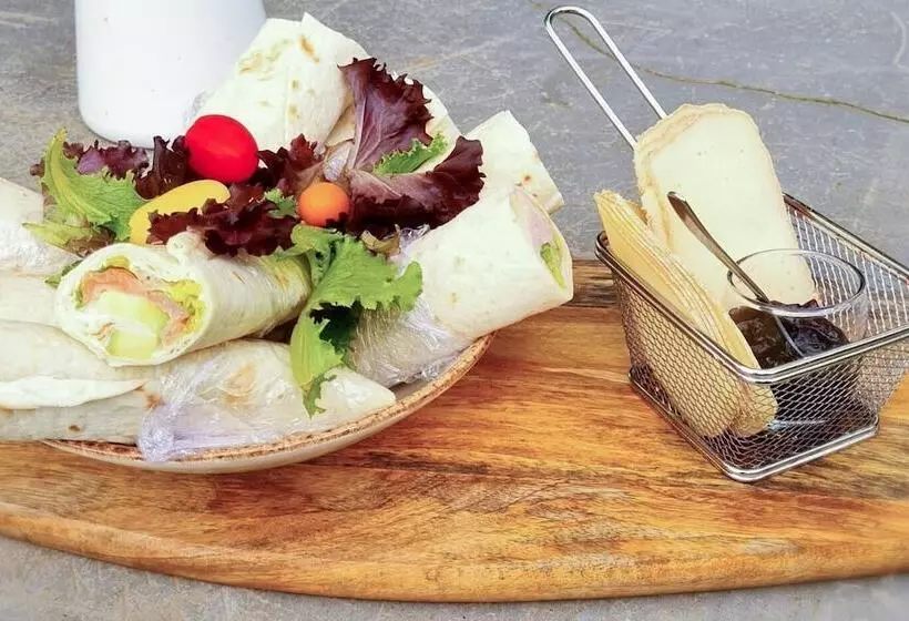 Maaseutuhotelli Cab ânes Du Pibeste