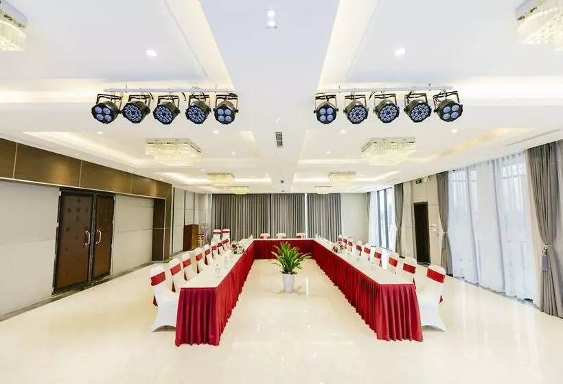 Songlam Waterfront Hotel   藍江酒店