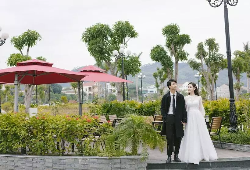 Songlam Waterfront Hotel   藍江酒店