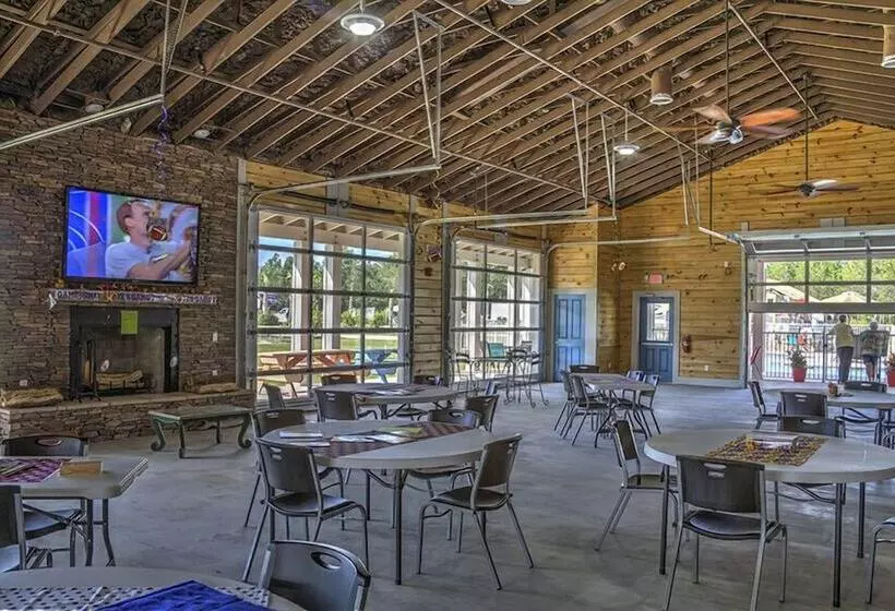 Hotelli Sugar Sands Rv Resort