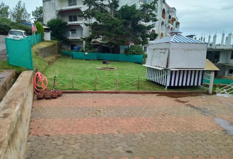 ホテル Vpr Residency