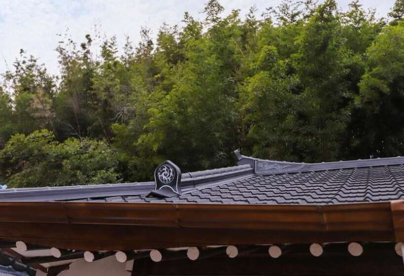 Jeonju Jeonju Hanok Gohui Pension