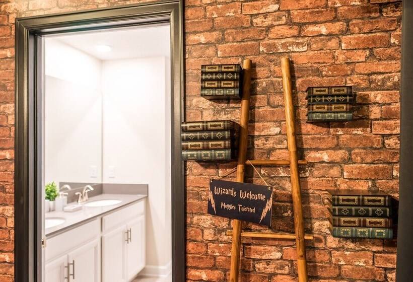 Magical Pool Home, Enchantments Theme Rooms   9bd 5ba 9cg1161