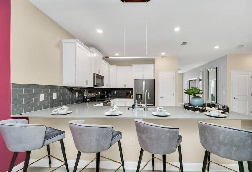 Magical Pool Home, Enchantments Theme Rooms   9bd 5ba 9cg1161