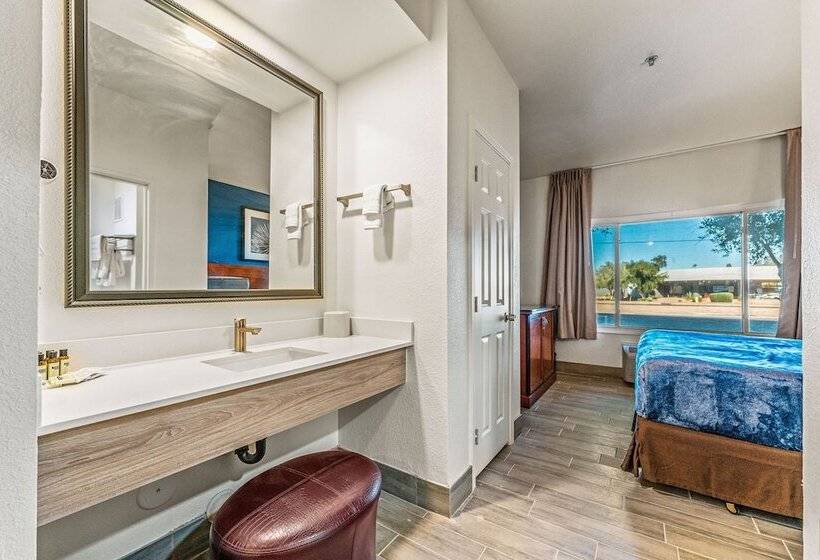 Metro Tempe Apartments