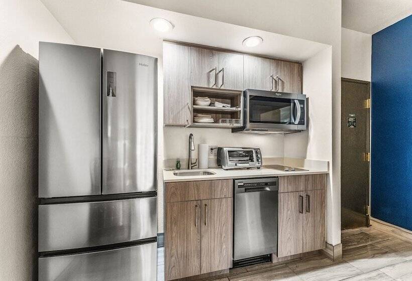 Metro Tempe Apartments