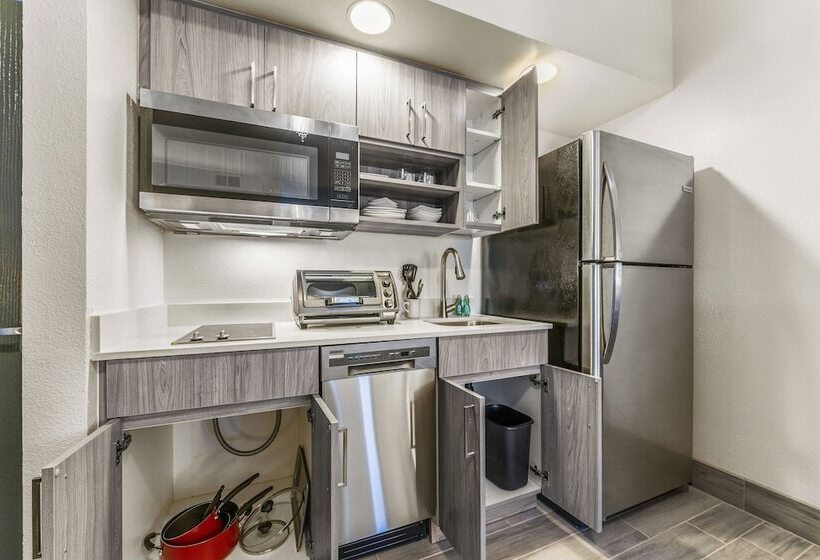 Metro Tempe Apartments