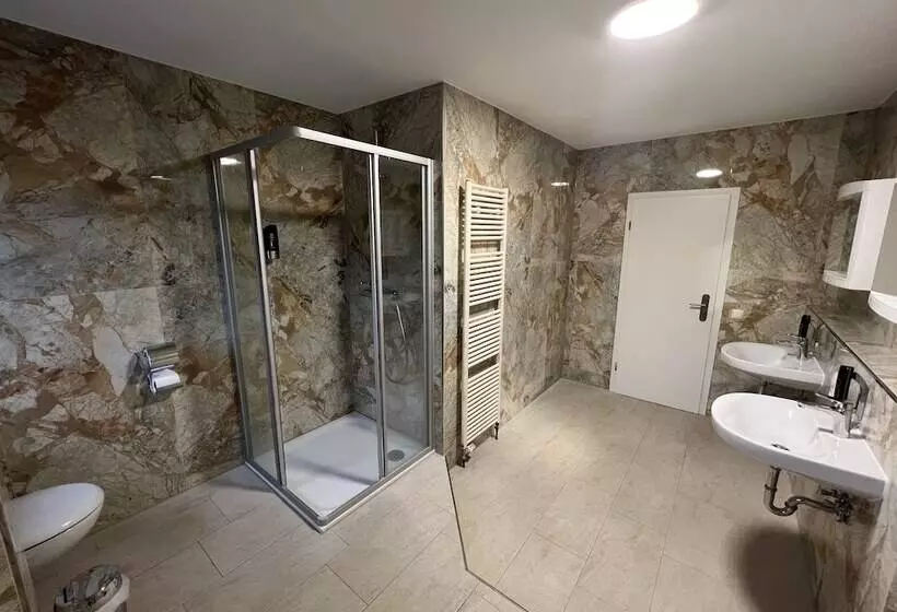 M&m Hotel   Seevetal