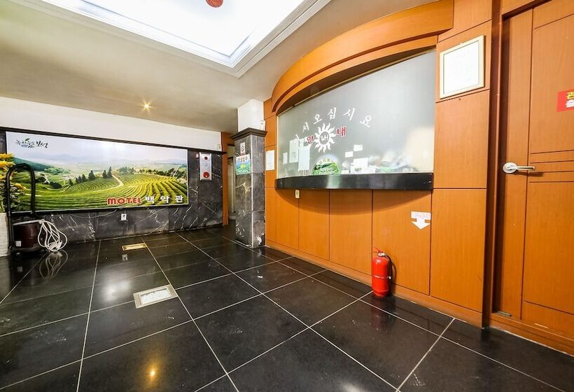 فندق على الطريق Boseong White House