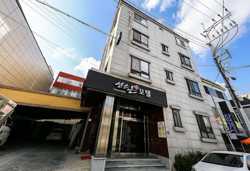 モーテル Buyeo Sense On