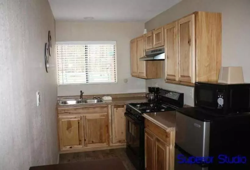 Motelli Lumbermen S Village