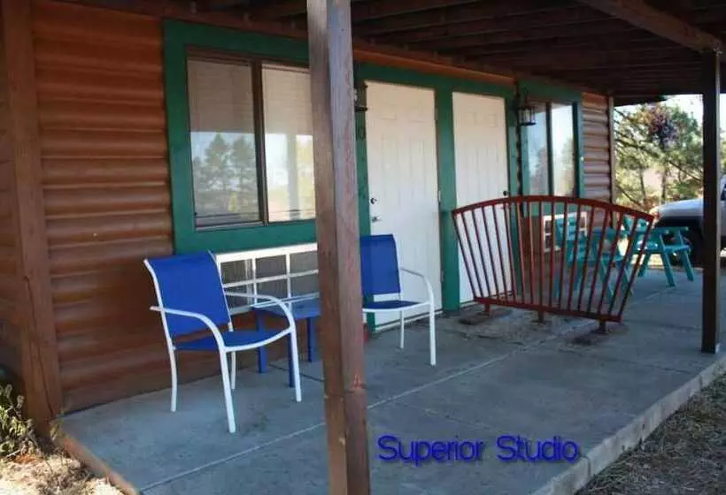 Motelli Lumbermen S Village