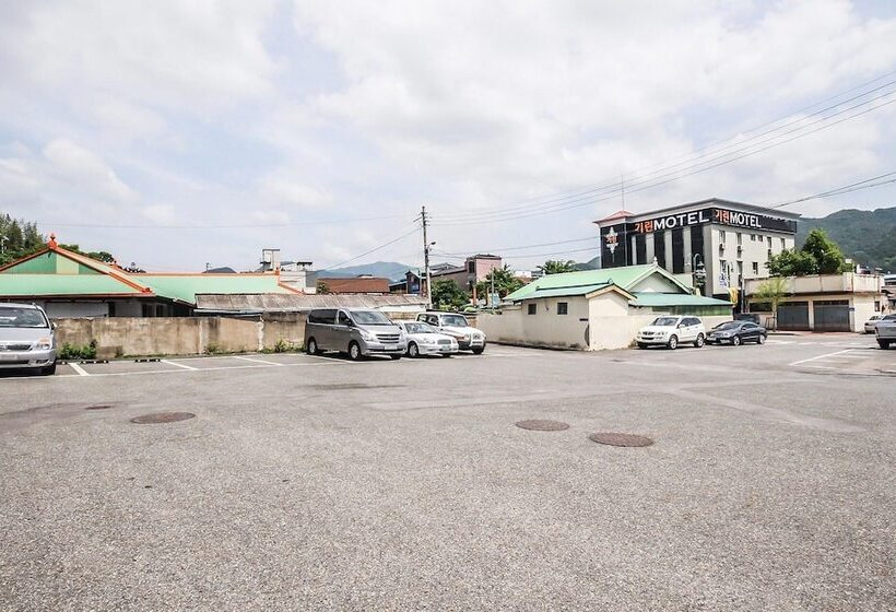 فندق على الطريق Muju Girin