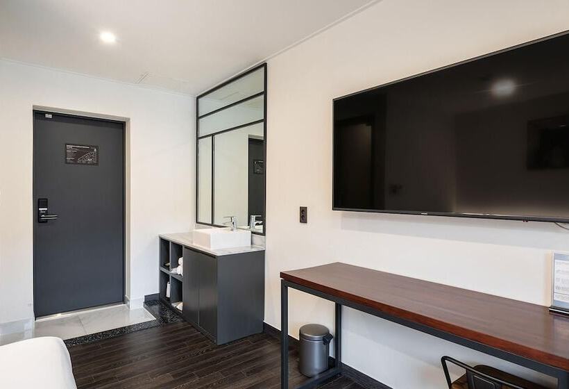 모텔 Namyangju Reina