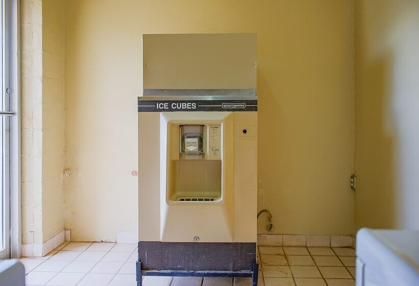 Motel Oyo Duncan, Ok Hwy 81 Near Chisholm Casino