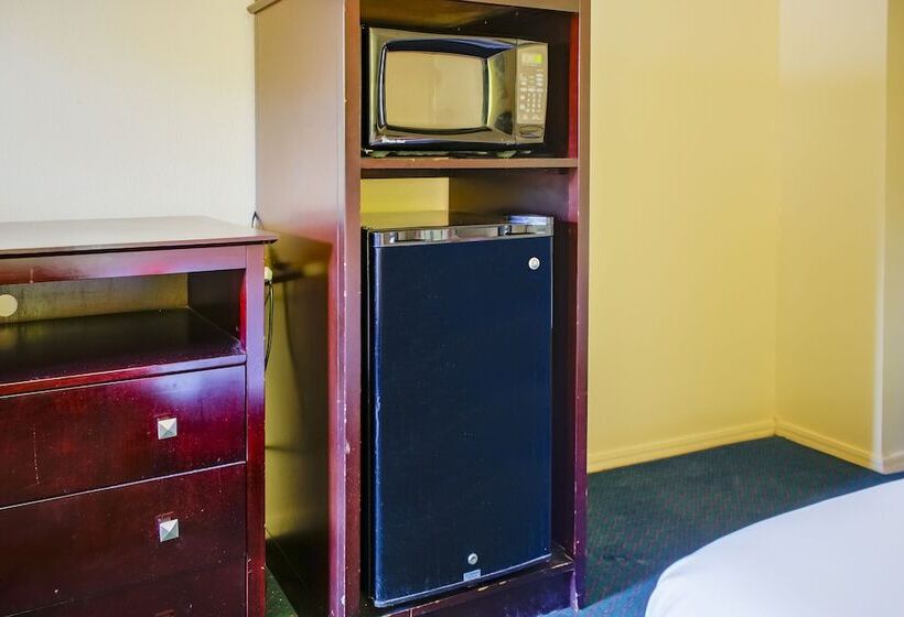 Motel Oyo Duncan, Ok Hwy 81 Near Chisholm Casino