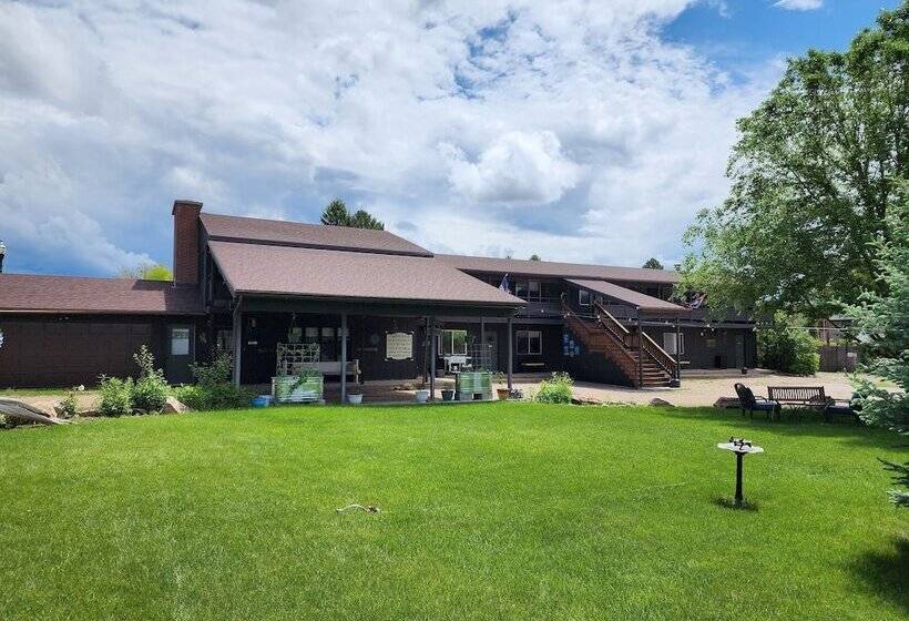 汽车旅馆 The Carter Inn