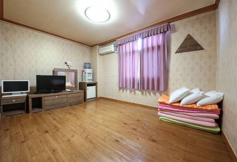 汽车旅馆 Wando C And Hyu