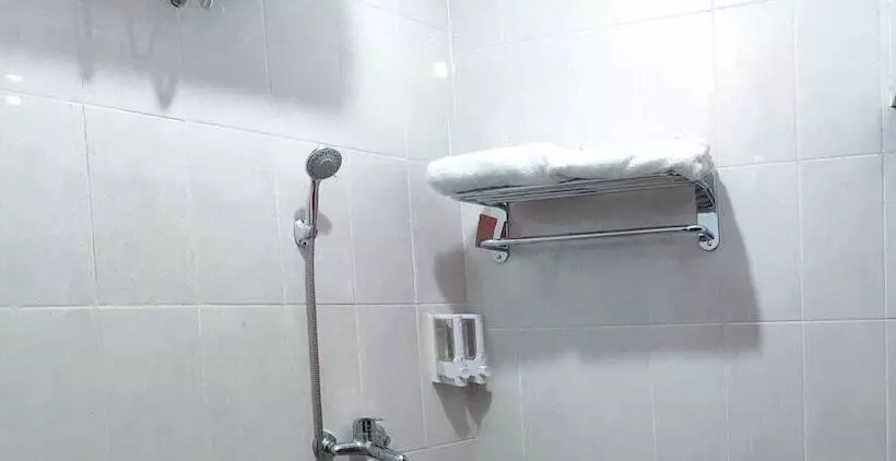 Majatalo Atmosfer Guest House Sentul By Ruang Nyaman