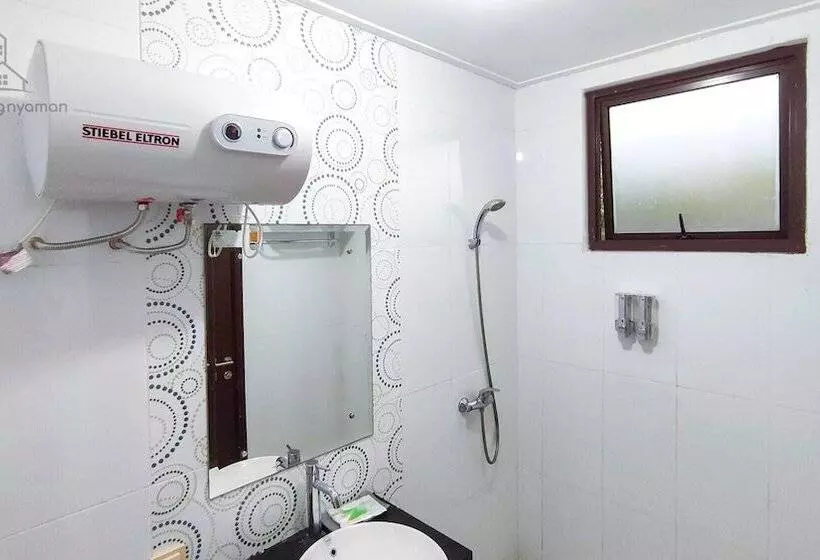 Majatalo Atmosfer Guest House Sentul By Ruang Nyaman