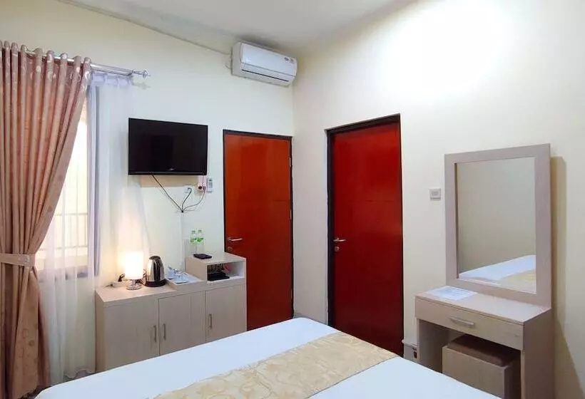 Majatalo Atmosfer Guest House Sentul By Ruang Nyaman