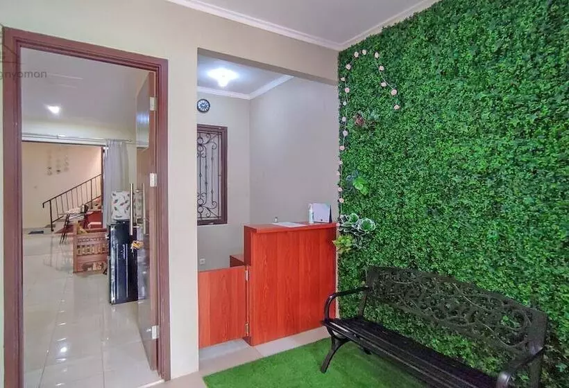 Majatalo Atmosfer Guest House Sentul By Ruang Nyaman