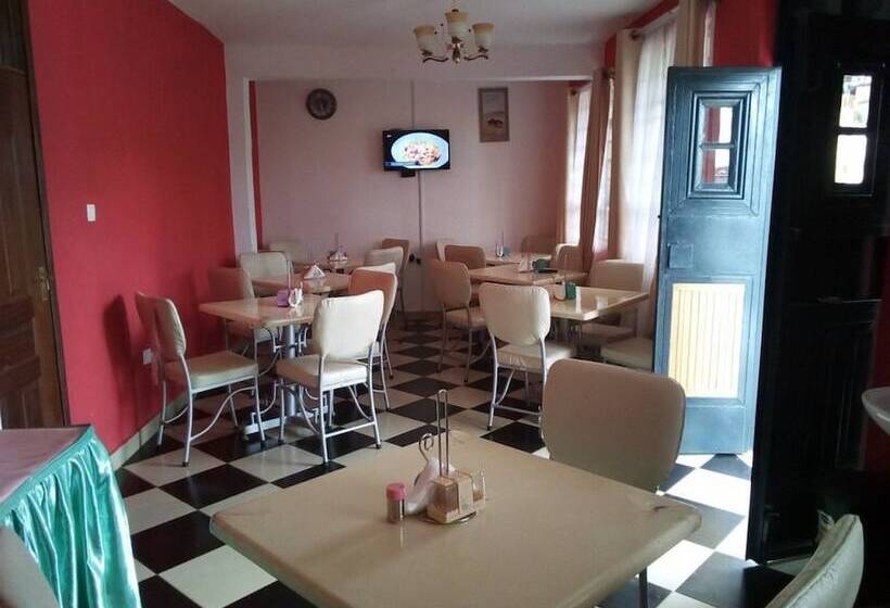 Pensão Chrysalis Guest House & Restaurant Embu