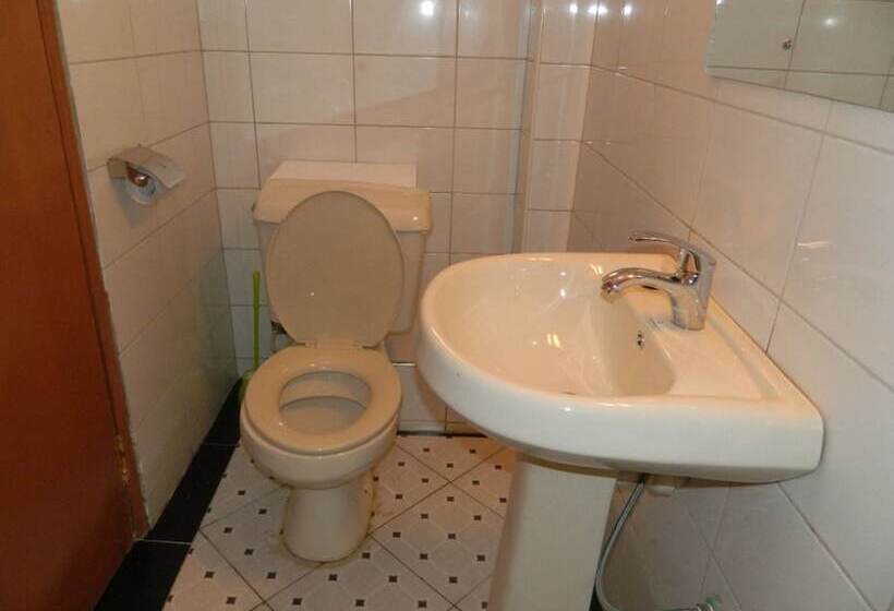 Pensão Chrysalis Guest House & Restaurant Embu