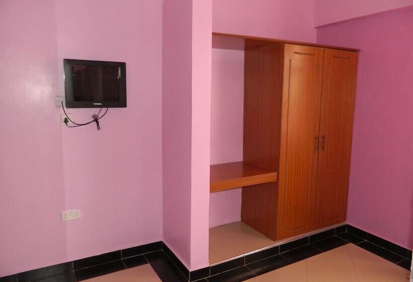 Pensão Chrysalis Guest House & Restaurant Embu