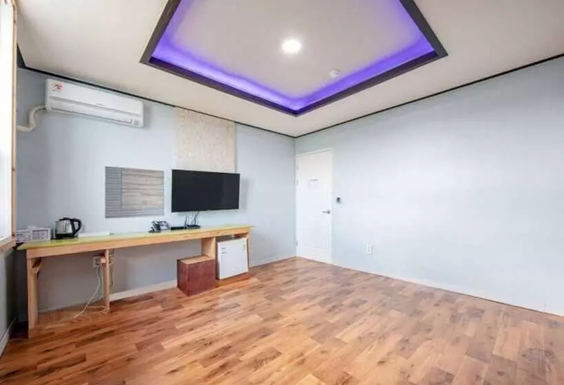 Gangneung Iris Stay Pension