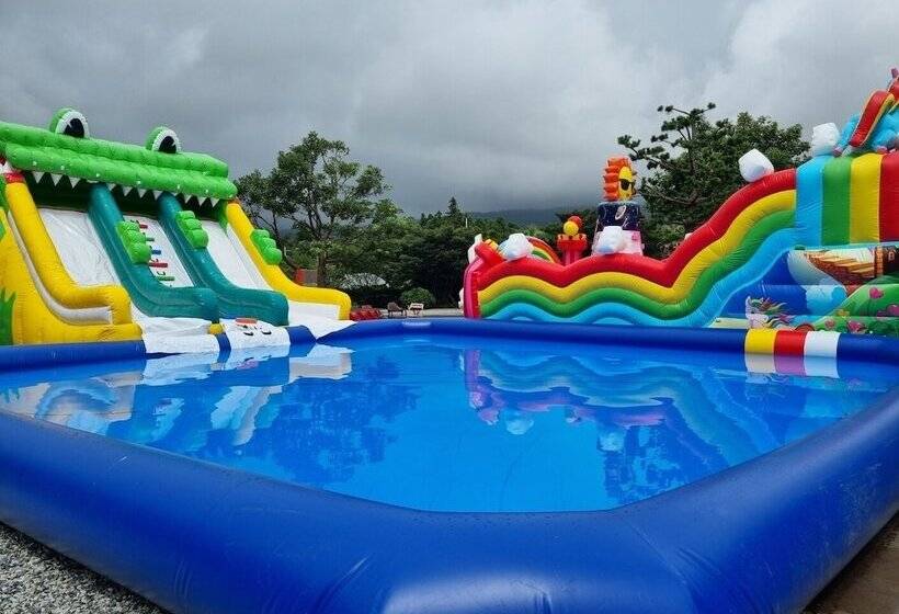 펜션 Seogwipo Campa Jeju