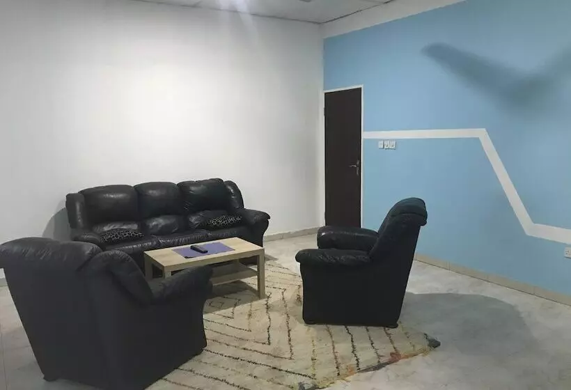 تختخواب و صبحانه Blue Residence