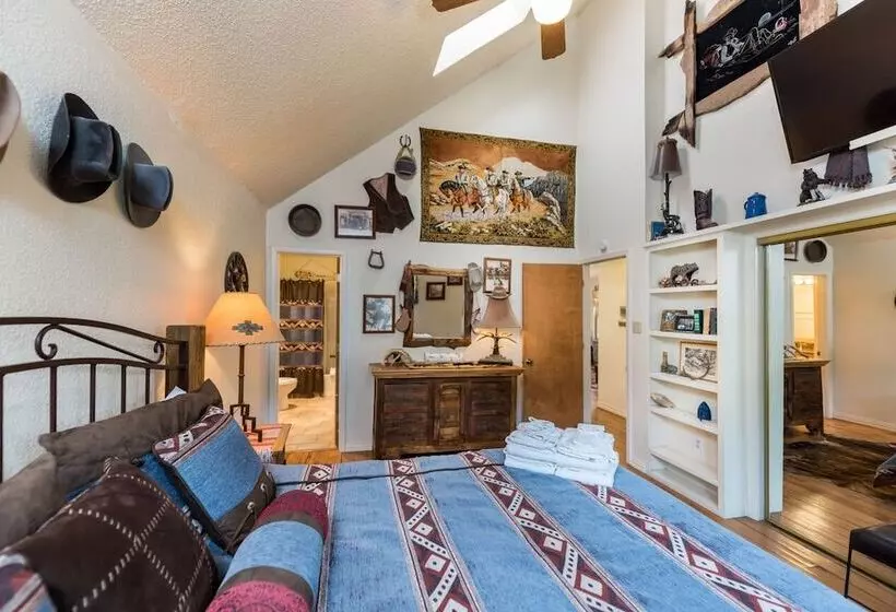 Cedar Creek Retreat