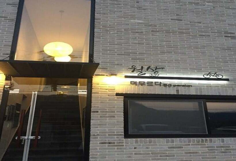 Chungju Wolsang 339 Pension