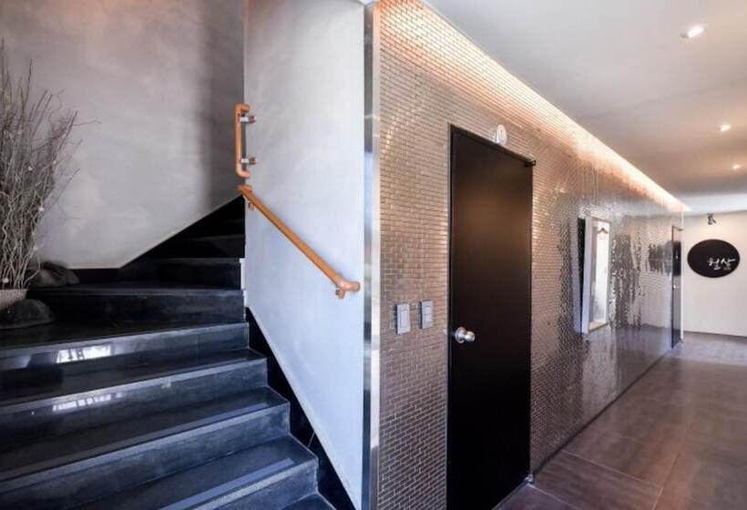 Chungju Wolsang 339 Pension