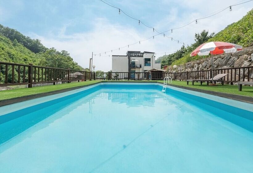 Gapyeong Chagall Spa Pension