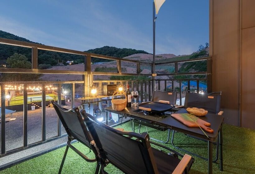 Gapyeong Chagall Spa Pension