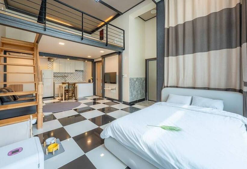 Gapyeong Chagall Spa Pension