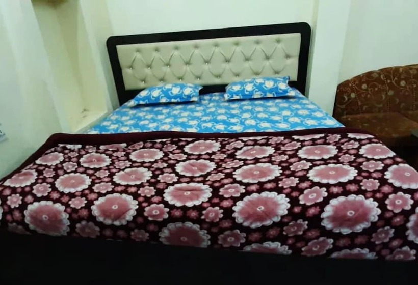 Goroomgo Hotel Ambika House Dehradun