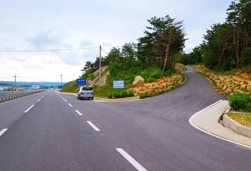 Goseong Sanmaru Pension