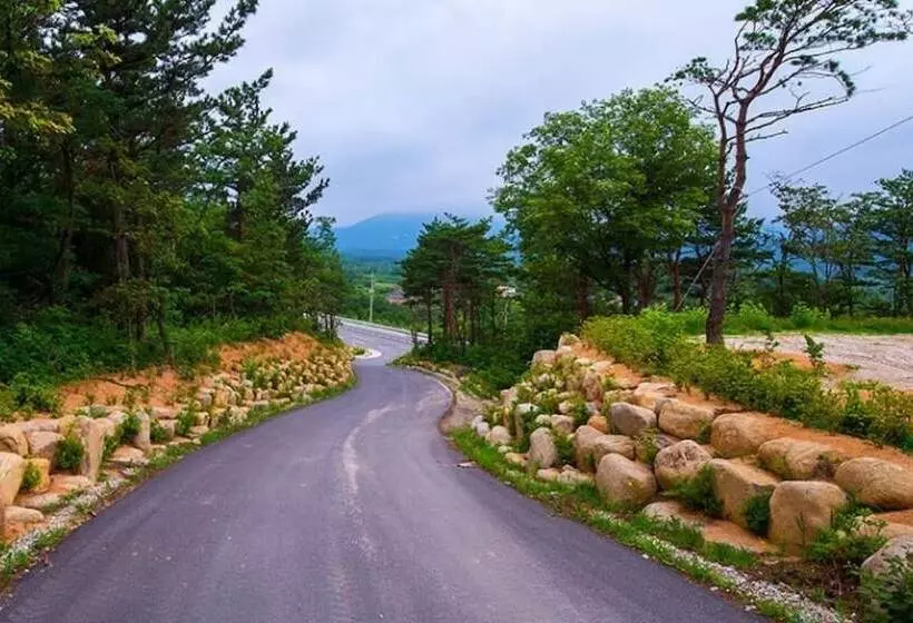Goseong Sanmaru Pension