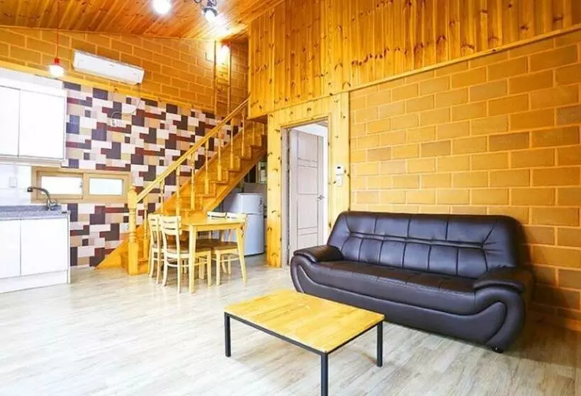 Goseong Sanmaru Pension