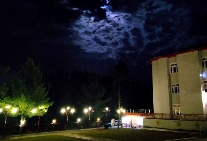 Green Hilton Hotel Shangla