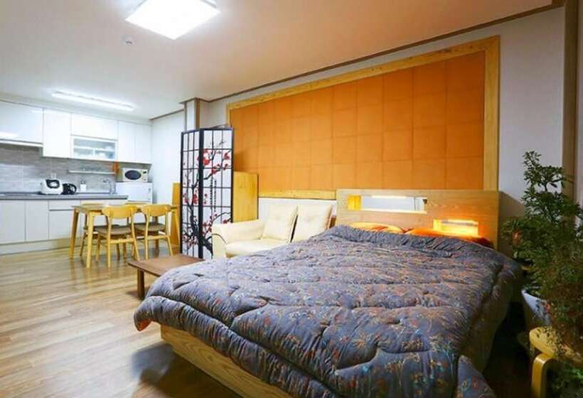Hongcheon Dalbit Sonata Pension